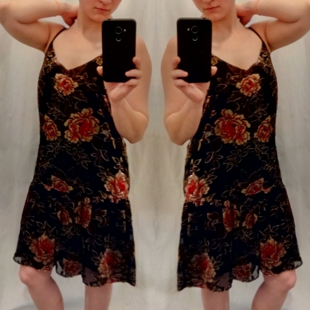 Velvet Floral Black Flapper Style Dress